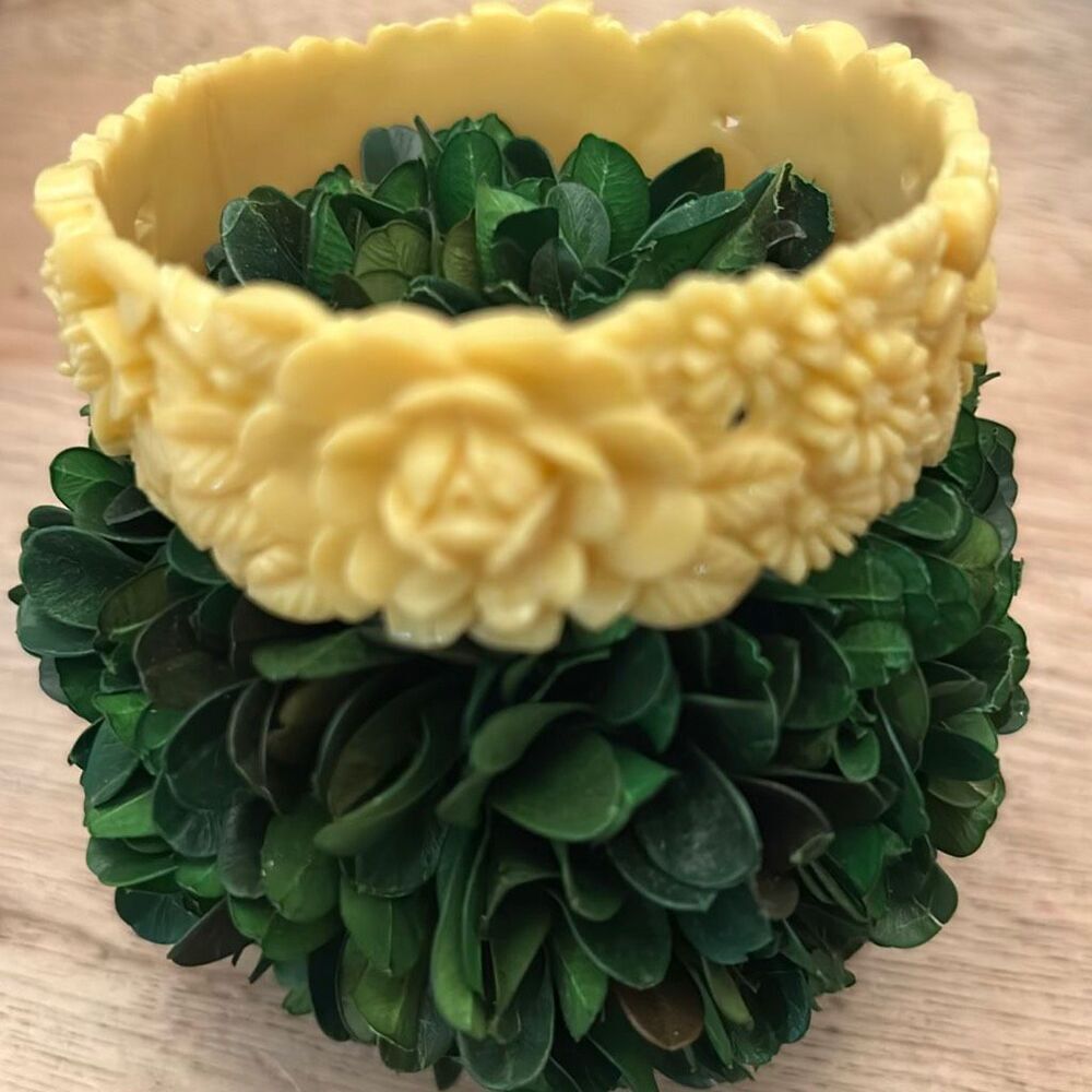 Stunning vintage celluloid yellow rose carved bangle bracelet